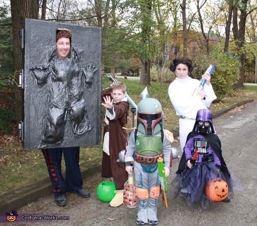 family-halloween-costumes-7